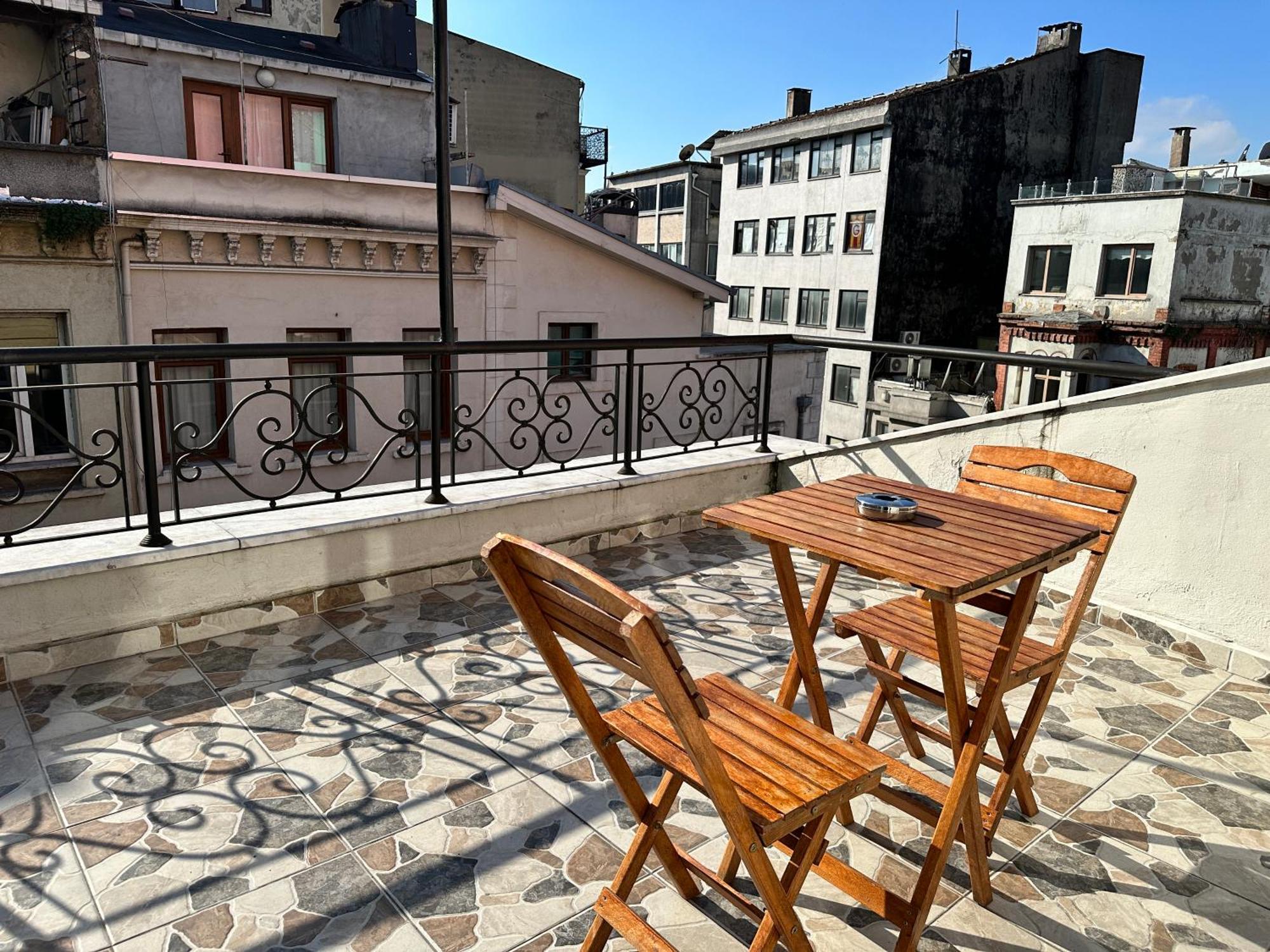 New Pera Aparthotel Истанбул Екстериор снимка